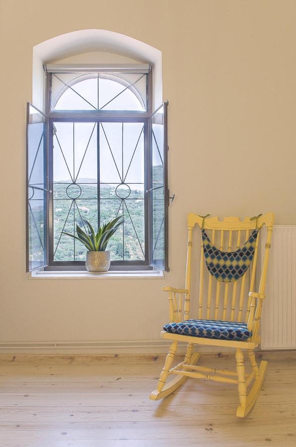 Αρχοντικό Στα Τοπόλια Villa Kalathenai Bagian luar foto